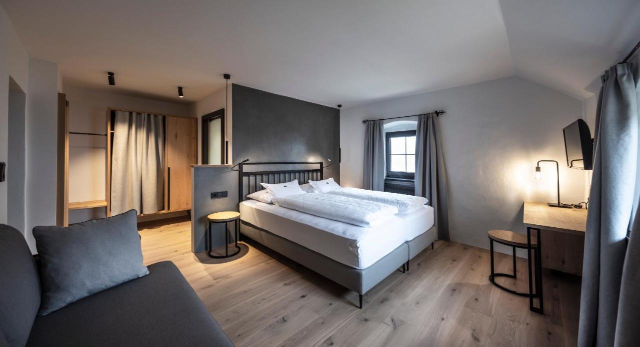 Ansitz Fonteklaus Hotel Лайон Екстериор снимка